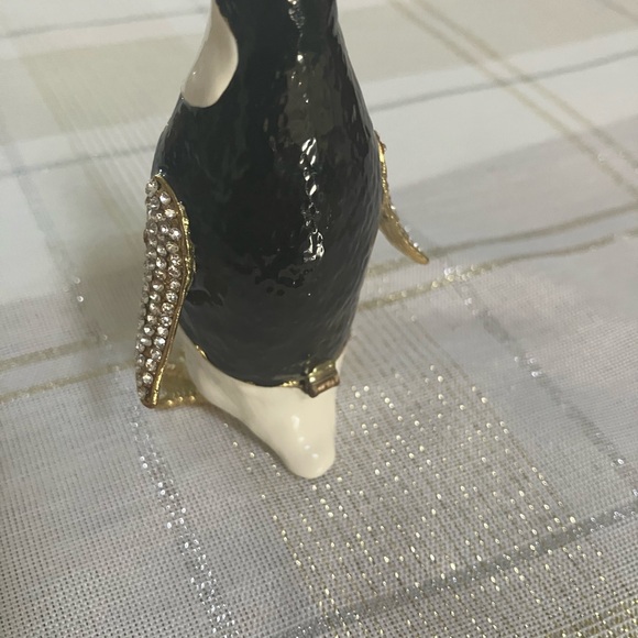 Vintage Black Gold White Penguin Figurine Trinket Box Crystalline Eyes &Wings - Picture 7 of 14
